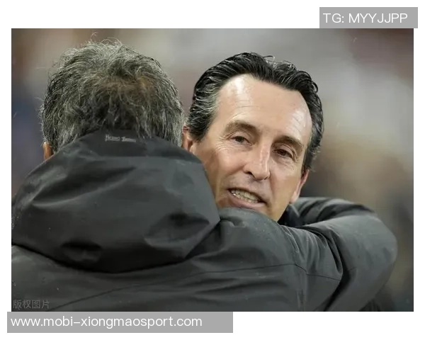 小埃梅里客串右后卫表现优异有望成为阿什拉夫的有力替补 小埃梅里客串右后卫表现优异有望成为阿什拉夫的有力替补